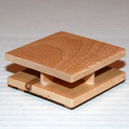 Lundby soffbord fyrkantigt med hyllor nyare