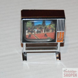 Lundby TV med alla Lundby människorna på läktaren