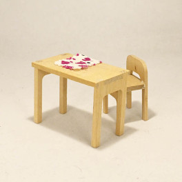 Lundby Bord och stol till symaskinen