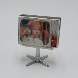 Lundby ArtNr. 5196 TV Hästhoppning (mörk) på snurrfot